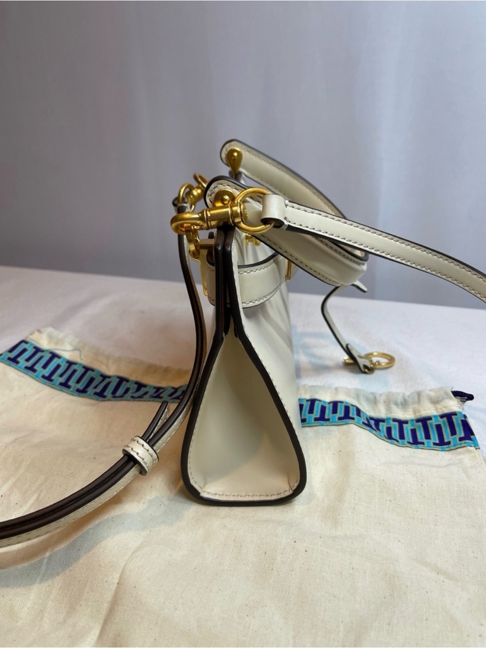 Tory Burch Lee Radziwill Cream Top-Handle Mini Bag with Gold Hardware - Picture 5 of 8